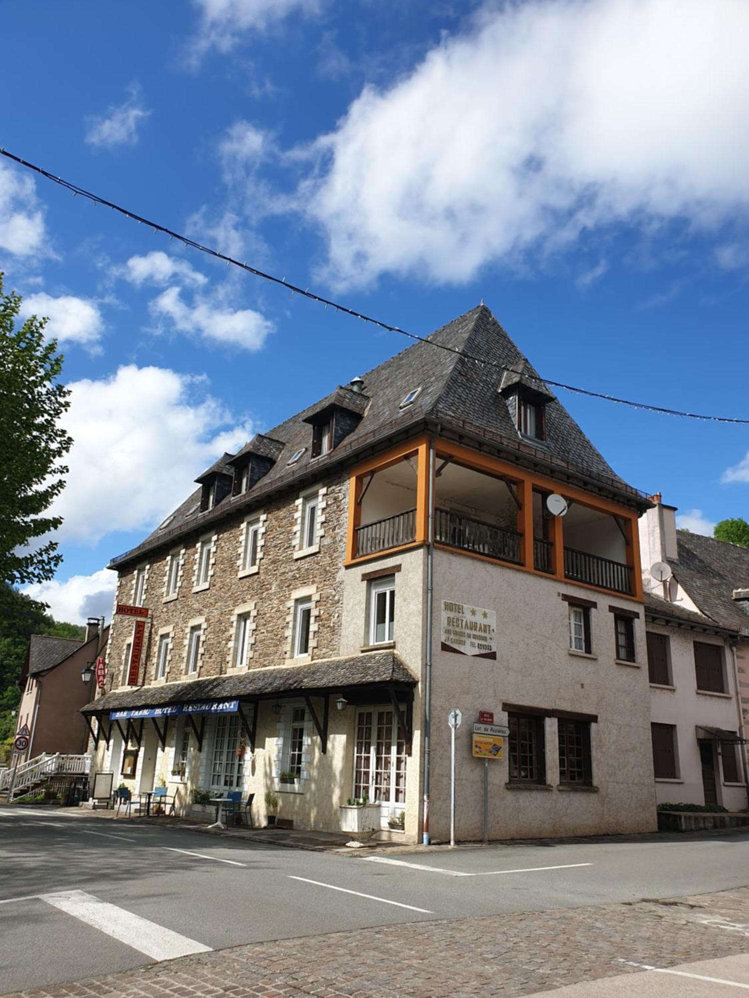 Hotel Aux Gorges Du Dourdou Conques-en-Rouergue Exterior foto